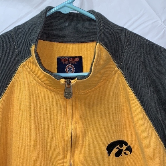 THREE Square By Royce Apparel Iowa Hawkeye Quarter Zip Sweater Sz 2XL - Picture 3 of 5